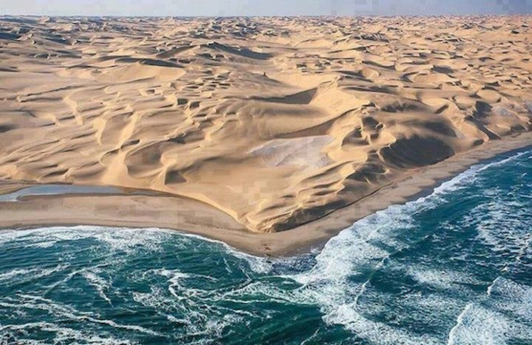 En une vingtaine d’années, Dakhla est devenue le haut lieu du kitesurf