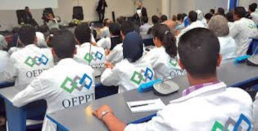 Agadir / Atelier Pratique sur l’offre et la demande régionale en formation et en besoin de compétences. Vers l’instauration d’un véritable observatoire régional de métiers Agadir / Atelier Pratique sur l’offre et la demande régionale en formation et en besoin de compétences. Vers l’instauration d’un véritable observatoire régional de métiers