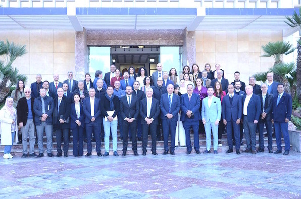 PHOTO SOUVENIR PROFESSIONNELS ET STAF ONMT PHOTO SOUVENIR PROFESSIONNELS ET STAF ONMT