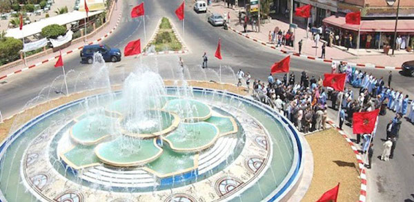 La ville de Laayoune est l'une des provinces du Sud les plus développées au Sahara marocain. La ville de Laayoune est l'une des provinces du Sud les plus développées au Sahara marocain.