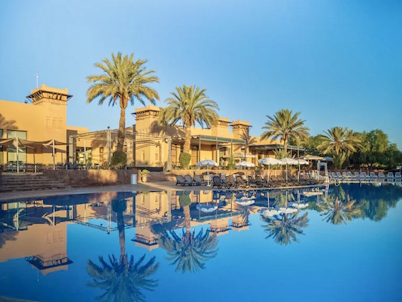 Hôtellerie A qui appartiennent vraiment les clés du parc 4 et 5 étoiles ?