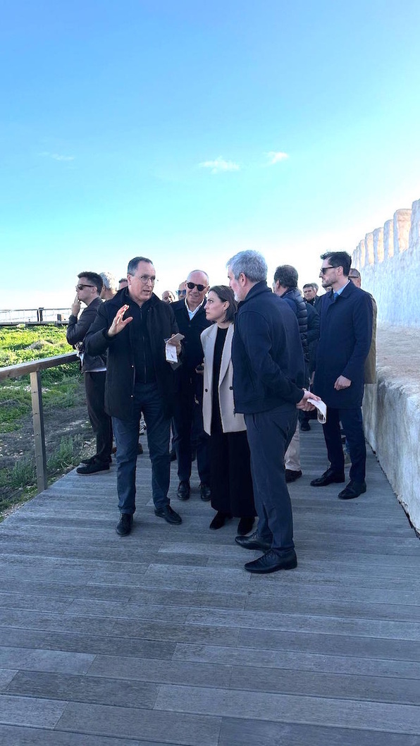 Canariens en visite au site historique Agadir OUfella