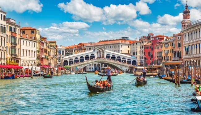 Tourisme Italie /Pour lutter contre le tourisme de masse, Venise interdit les groupes de plus de 25 personnes