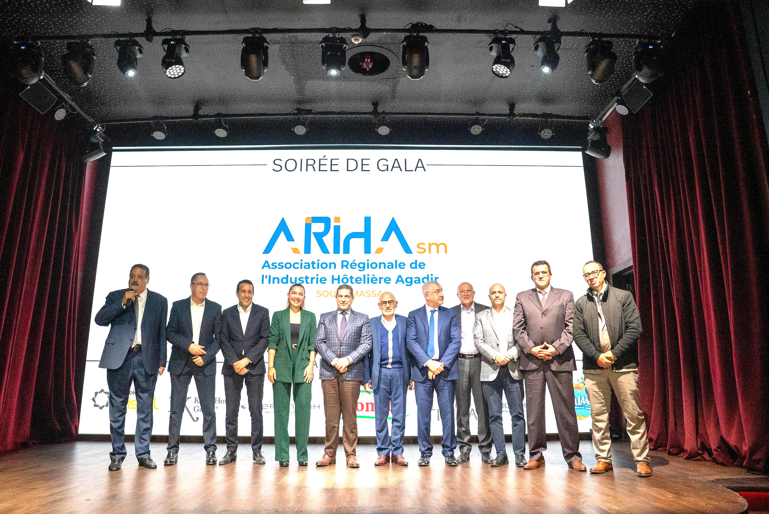 TourismeLa Soirée de Gala des Hôteliers d’Agadir Souss-Massa célèbre une année 2024 record TourismeLa Soirée de Gala des Hôteliers d’Agadir Souss-Massa célèbre une année 2024 record