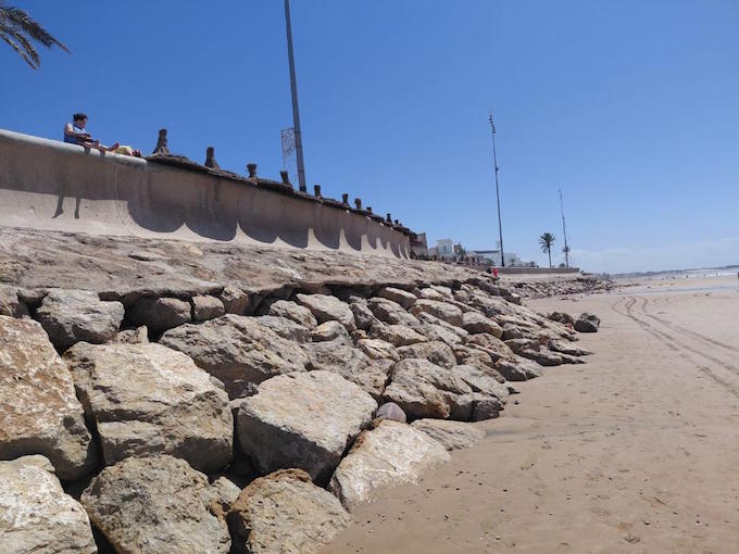 Plage d’Agadir : une érosion de sable sans précédent