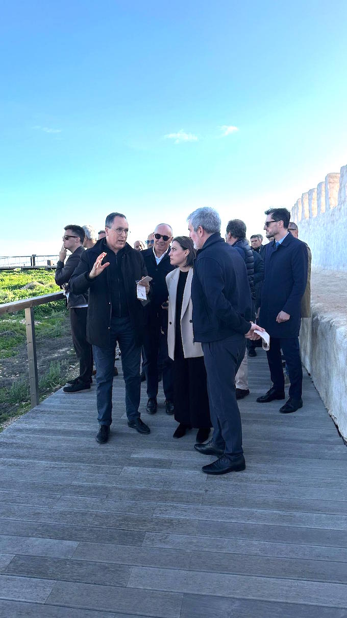 Canariens en visite au site historique Agadir OUfella