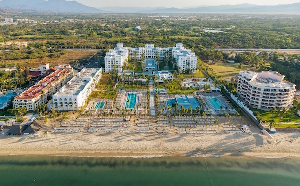 Hôtellerie RIU Hotels clôt l’année 2025 avec la réouverture du Riu Jalisco, entièrement rénové